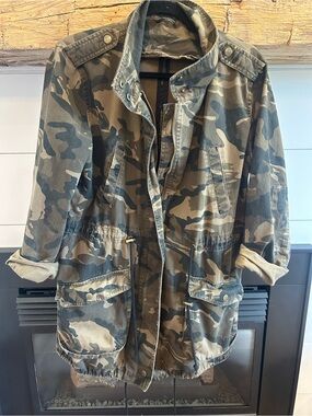 Striped Camo Utility Jacket - Olive Camo